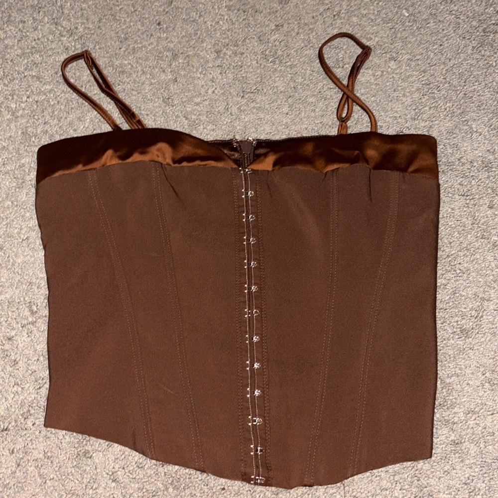 F21 Brown Tank